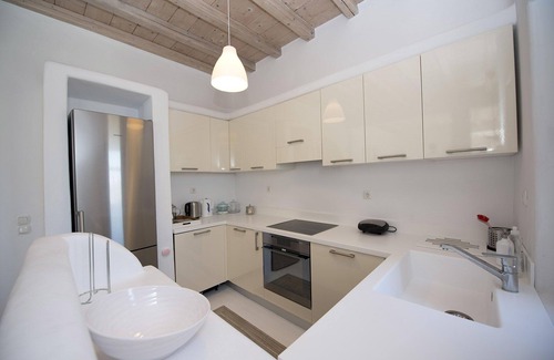 Psarou Villa | My Rental Homes - Villa Azur just 2km far from the famous beaches of Platys Gialos