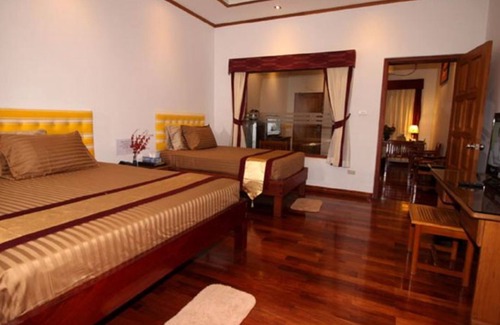 Mayangone Hotel | Myanmar Life Hotel