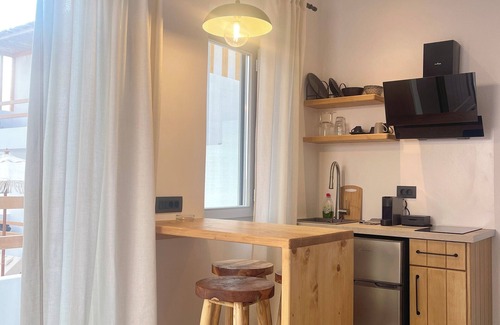 Ano Mera Hotel | Mykonos Dot Suites