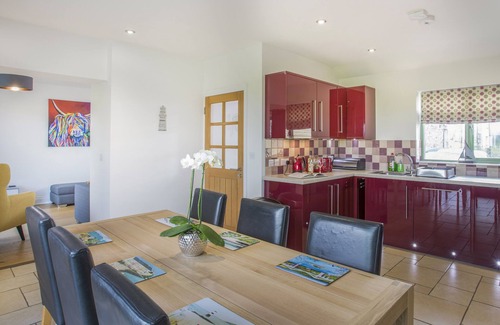 Brynsiencyn Cottage | MYNYDD PARYS, pet friendly, with a garden in Brynsiencyn