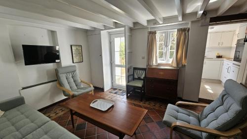 St. Mawes House | Myrtle Cottage