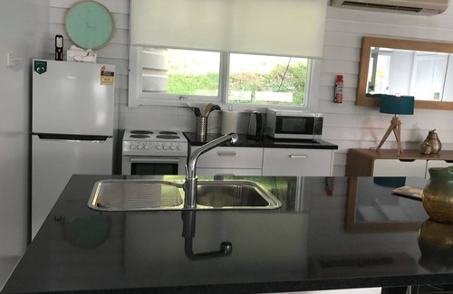 Wollombi Cottage | Myrtle Cottage - in the heart of Wollombi
