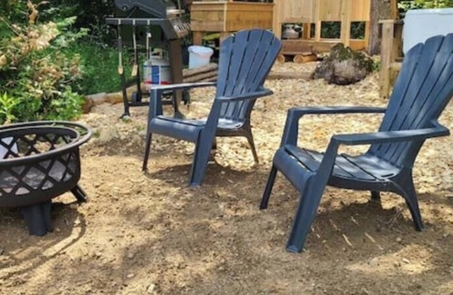 Chatsworth Cabin | Mystic River Retreat Waterfront Glampingnn
