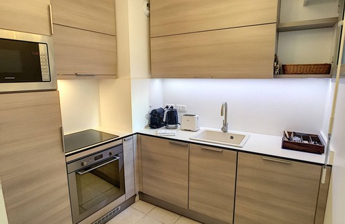 Carre d'Or Apartment | N&J - PALAIS MEDITERRANEE TERRASSE - Close sea