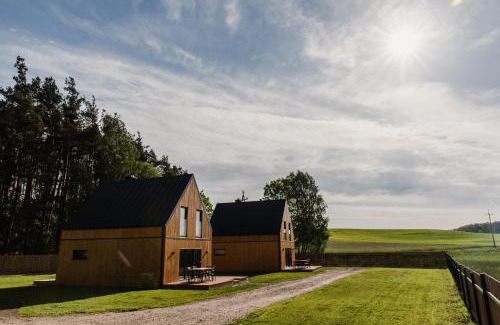 Wiele House | Na łące u pradziadka