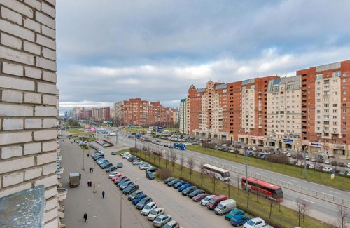 Ozero Dolgoe Apartment | Na Komendantskom 25 Apartment