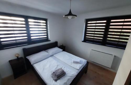 Karlovy Dvory Apartment | Nad Hřištěm 441