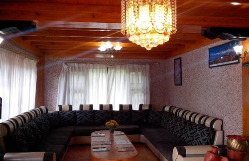 Baluwapati Deupur Hotel | Nagarkot Sunshine Hotel