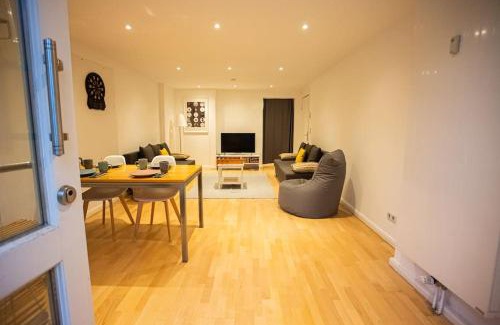 Uhlenhorst Apartment | Nahe Stadt/Alster, Ruhig, Dart
