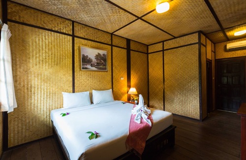 Thong Pha Phum Hotel | Nakakiri Resort & Spa
