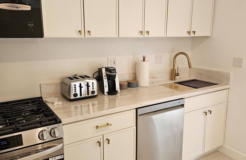 El Mirador Condo | Naked Getaway 1 Bedroom 1 Bath
