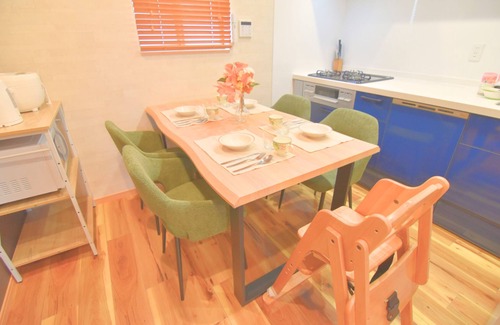 Kujo House | Namba 6 mins direct to EXPO 15 mins direct to USJ 11 mins free parking Newly built single family house with free parking EXPO25 Shinsaibashi Central location in Osaka Convenient to everywhere!