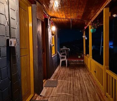 Old Manali House | Namha Stay by Negi Wooden House