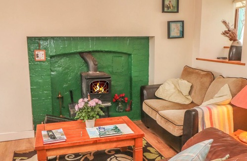 Caherkeen Cottage | NANA'S HOUSE, pet friendly, with open fire in Allihies, County Cork