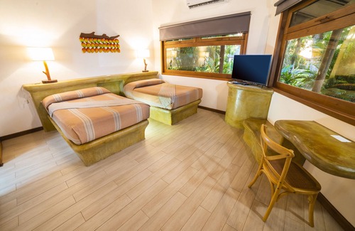 Fronteras Hotel | Nanajuana Río Dulce