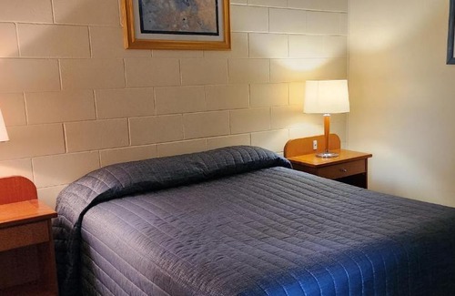 Nanango Hotel | Nanango Antler Motel