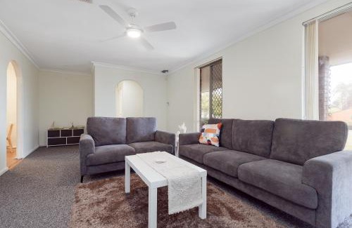 Bull Creek House | Nanas House By Swan Bnb Management