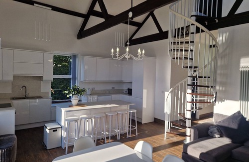 Neath Apartment | Nant Melyn Farm close to National Park,ideal for families.