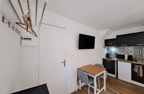 Jamin Apartment | Naples, Studio Centre Ville