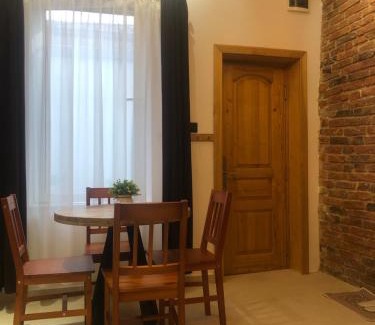 Old Town Apartment | Napoca Brick&Barrel