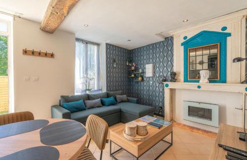 Saint-Genis-de-Saintonge Apartment | Napoléon