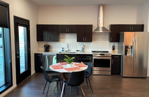 Eighth Avenue Condo | Nashville Getaway in the Gulchn