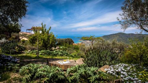 Castellabate House | Natursteinvilla mit Meerblick , 2km über dem Meer-Cilentissimo