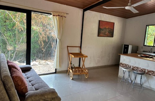 La Mesa Cottage | Natural charm Villa Maria Rustic and cozy cabin.