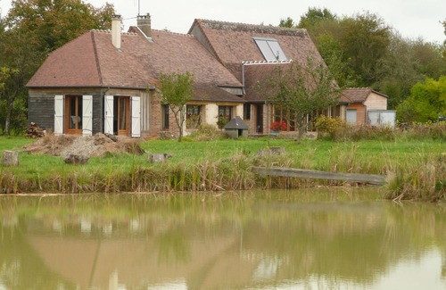 Roullee Cottage | Natural park perch, fishing cottage 3 ears quiet in nature
