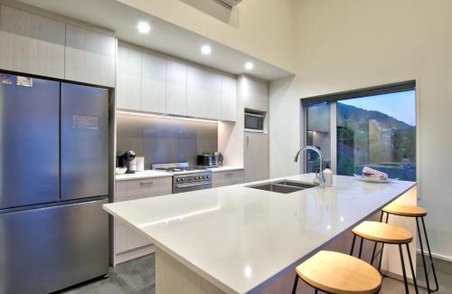 Fernhill Apartment | Natural Vistas