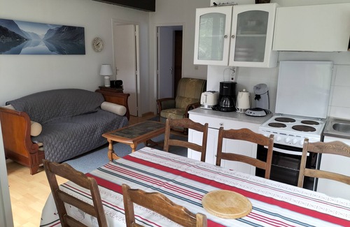 Laruns Apartment | Nature break in the Ossau Valley - Quiet apartment with private park