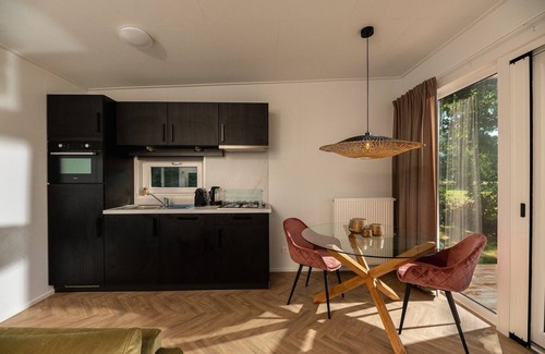 Zuna Cabin | Nature cottage with sauna, hot tub and stunning views!