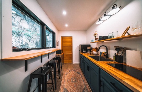 Rogers Cabin | Nature Getaway | Dog Friendly | Cliffs |Fire Pit