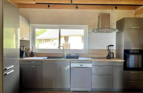 Etival Cottage | NATURE & LACS: 2 3* gîtes with a total capacity of 15 people (8+7)