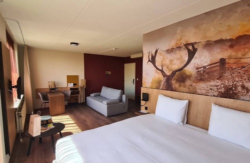 Nieuw-Haamstede Hotel | Nature lover's getaway | Dining spots | Burgh-Haamstede, Strand bij Ouddorp