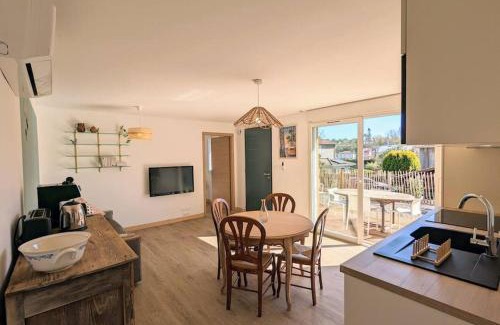 Lesperon House | Nature & mer avec terrasse et aire de jeu - Jasmin