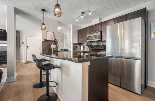 Southwest Calgary Apartment | Nature Symphony: 2BR, Pool, Hot Tub, Gym, Parking