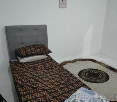 Kampung Sungai Layar House | NAURAH HOMESTAY