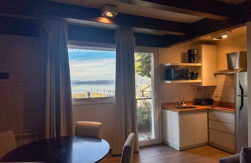 San Carlos de Bariloche Ski Chalet | Nautical House in Bariloche: on the shores of Lake Nahuel Huapi