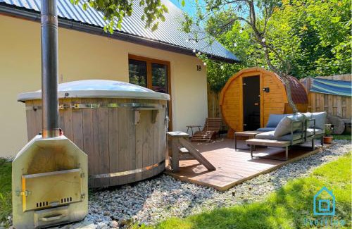 Szemud Apartment | NaWypasie Apartment with Sauna Beautiful Garden SUP Board and Just 30 Minutes from Gdańsk and Gdynia