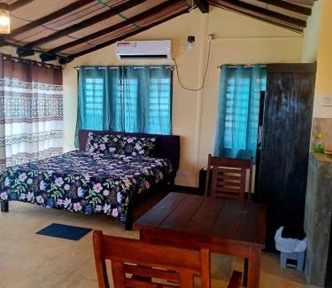 Mundalama Hotel | Nayan's Paradise