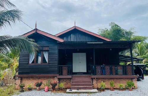 Muar District House | NAZIRIN HOMESTAY D’VILLAGE MUAR BATU PAHAT