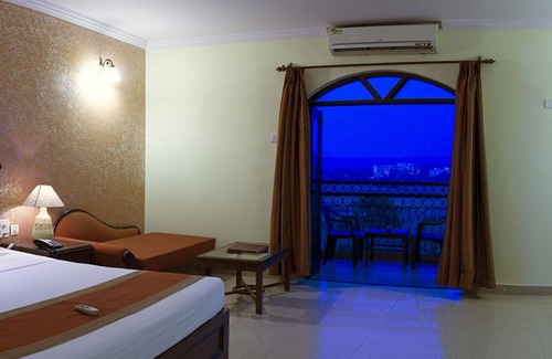 Baga Hotel | Nazri Resort