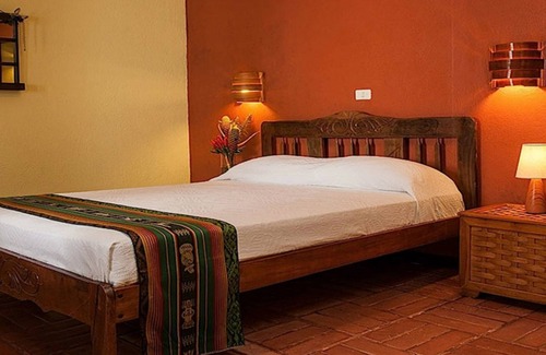 La Fortuna Cabin | Near Arenal Volcano National Park 'Economy Room' AL