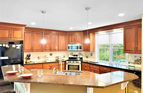 East Harwich House | Near Beaches Bike Trail AC WiFi Lower Cape Escape
