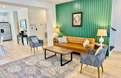 Donelson House | Near Broadway Opry 3br Game Room Sleeps10