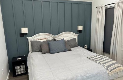 Compton House | Near Buffalo River King Bed Sleeps 5 Secluded