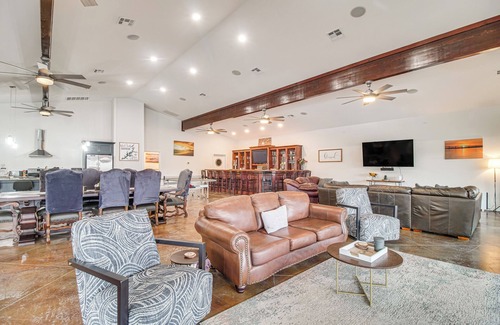 Tia Juana House | Near Disney: 'T'morrow's Grand Getaway' w/Dock!