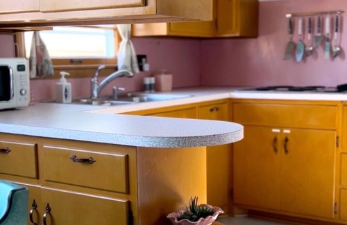 Monona House | Near DT Madison - Half Block from Lake Monona & 1 Block from Lake Loop Bike Path