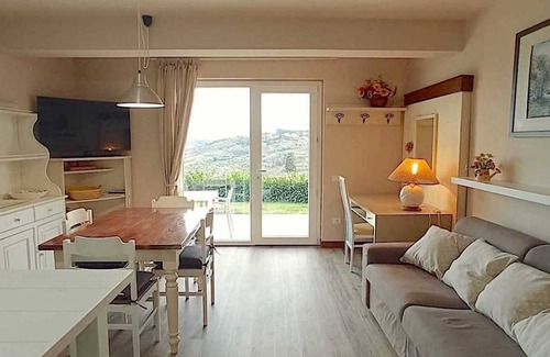 Vitolini Apartment | NEAR FLORENCE APARTMENT IN VILLA WITH GARDEN AND PRIVATE SWIMMING POOL